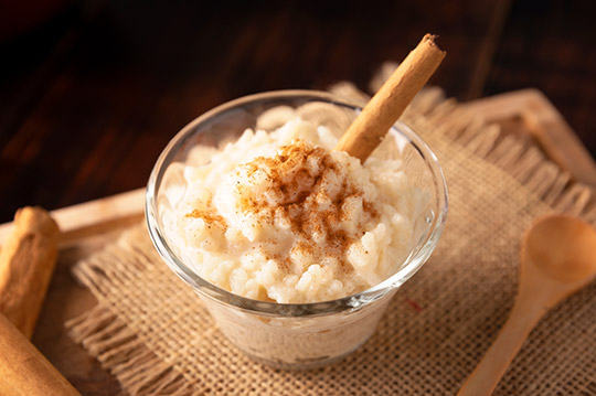 Arroz con leche sobre un vaso